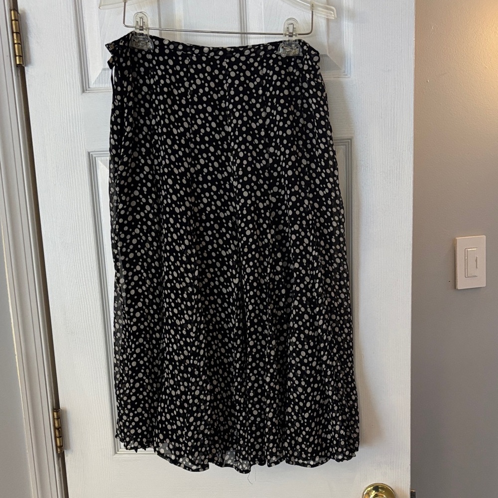 Valerie Stevens Black and White A-Line Skirt